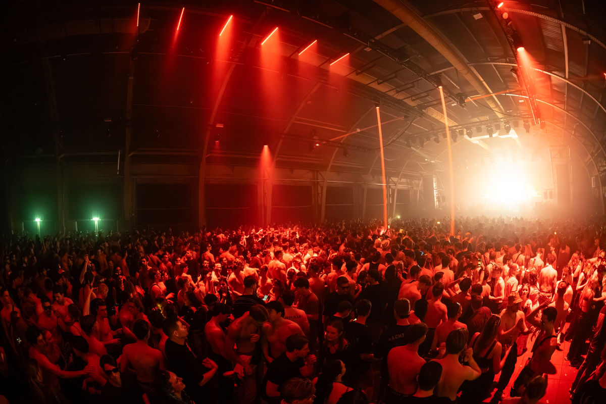 Loading... just a sec